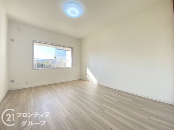 研究学園（５）団地　５２３号棟　中古マンション