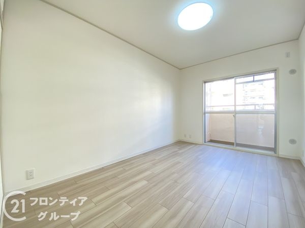 研究学園（５）団地　５２３号棟　中古マンション
