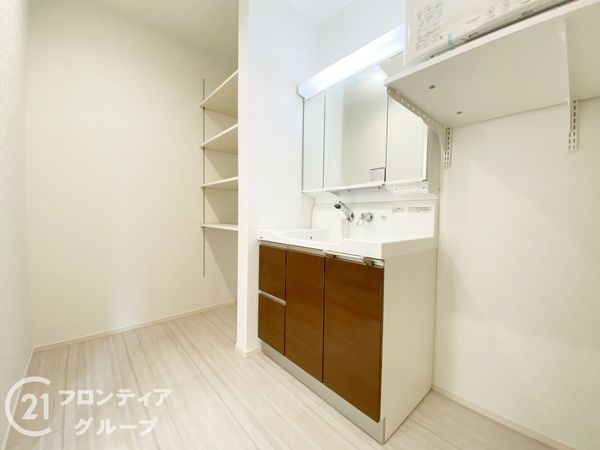明石市東人丸町　新築一戸建て　第１　２号棟
