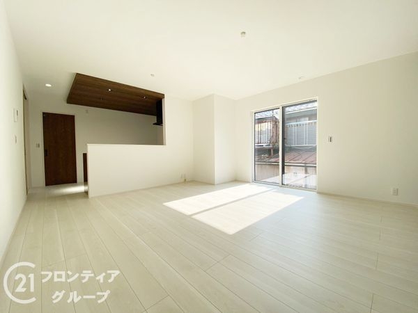 明石市東人丸町　新築一戸建て　第１　２号棟