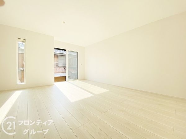 明石市東人丸町　新築一戸建て　第１　３号棟