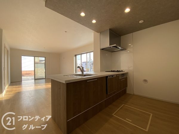 明石市大久保町八木　新築一戸建て　１４期　２号棟