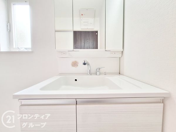 明石市大久保町高丘５丁目　新築一戸建て　第１３　１号棟