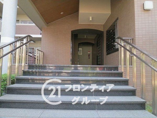 アバンドーネ西神春日台　１号棟　中古マンション