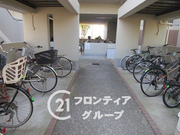 アバンドーネ西神春日台　１号棟　中古マンション