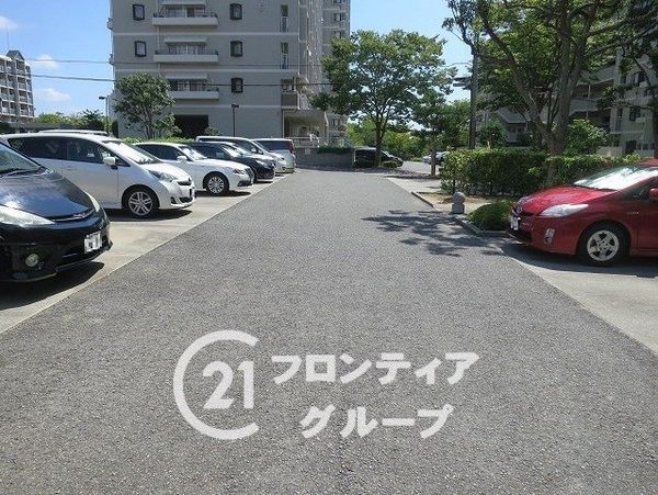 アバンドーネ西神春日台　１号棟　中古マンション
