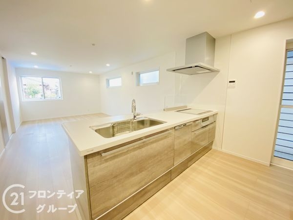 神戸市西区富士見が丘２丁目　新築一戸建て　２号棟