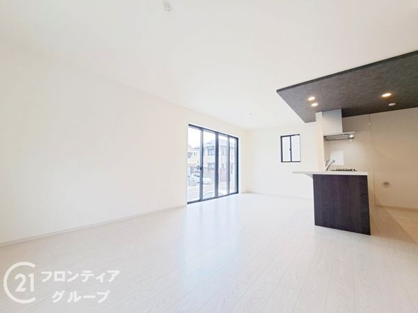 神戸市須磨区緑が丘２丁目　新築一戸建て