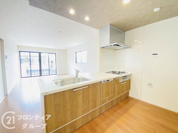 神戸市西区狩場台１丁目　新築一戸建て　２期　１号棟