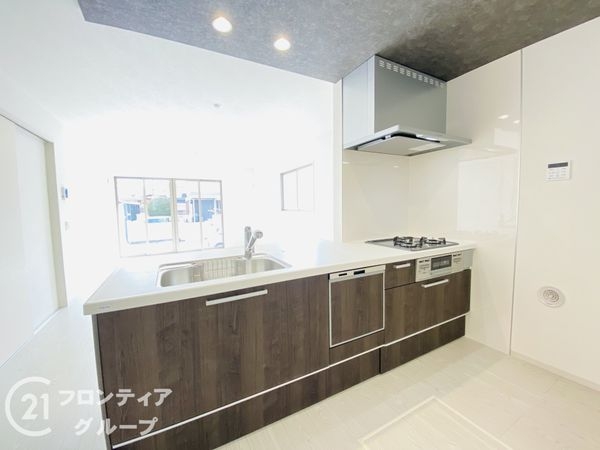 神戸市西区狩場台１丁目　新築一戸建て　２期　２号棟