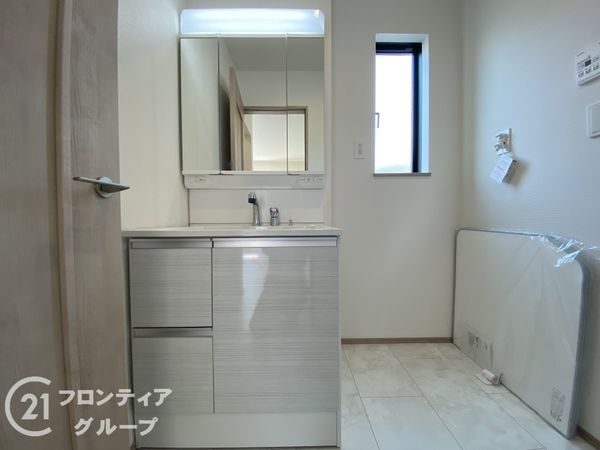 明石市魚住町西岡　新築一戸建て　３期　全１区画