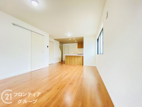 神戸市垂水区歌敷山１丁目　新築一戸建て　2期　２号棟