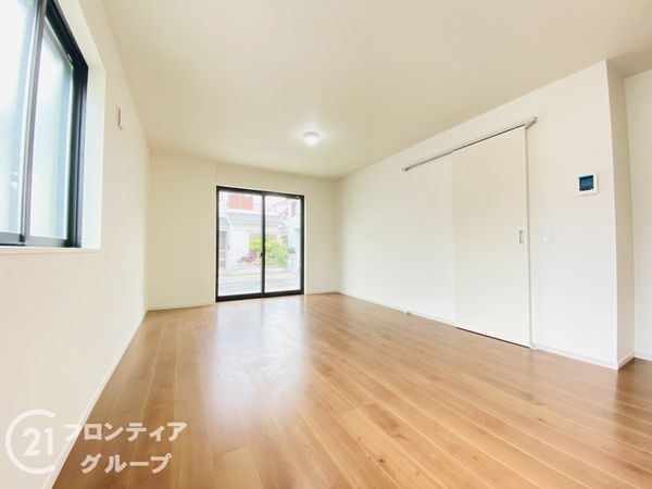神戸市垂水区歌敷山１丁目　新築一戸建て　2期　２号棟