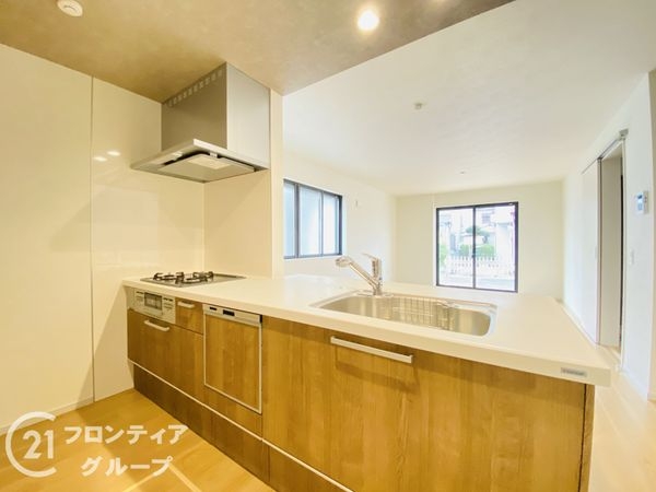 神戸市垂水区歌敷山１丁目　新築一戸建て　2期　1号棟
