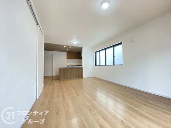 神戸市垂水区歌敷山１丁目　新築一戸建て　2期　1号棟