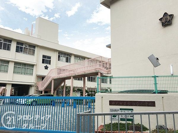 セントポリア神戸運動公園 中古マンション(神戸市立菅の台小学校)
