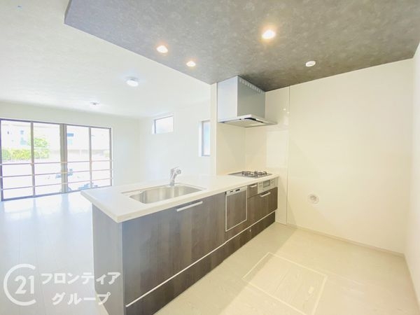 神戸市須磨区神の谷７丁目　新築一戸建て　1期　2号棟