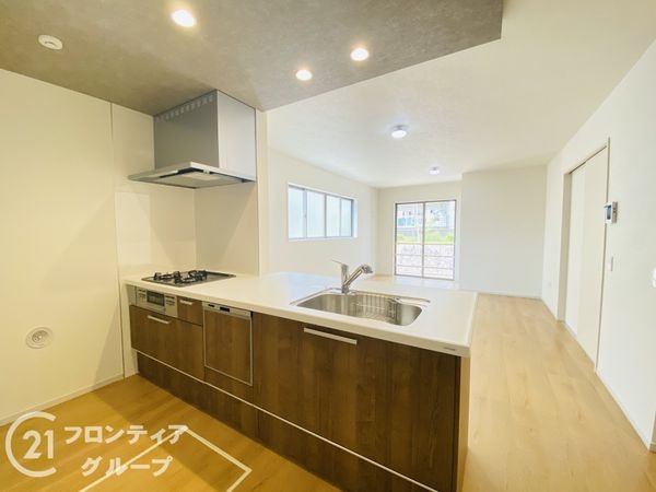 神戸市須磨区神の谷７丁目　新築一戸建て　1期　1号棟