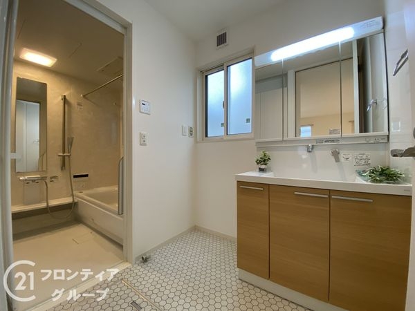 神戸市垂水区舞多聞西８丁目の中古一戸建て