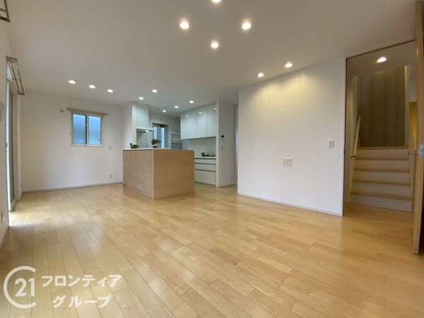 神戸市垂水区舞多聞西８丁目　中古一戸建て