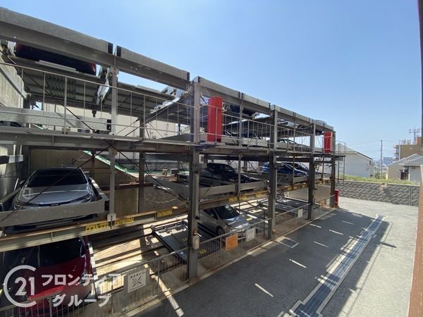 アルファステイツ朝霧ヒルズ　中古マンション