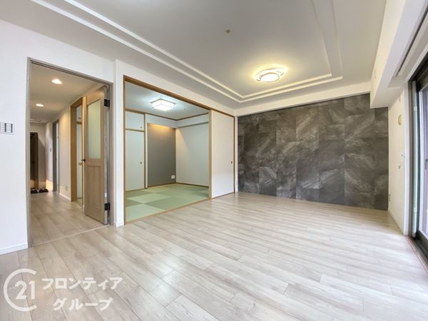 アルファステイツ朝霧ヒルズ　中古マンション