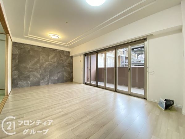 アルファステイツ朝霧ヒルズ　中古マンション