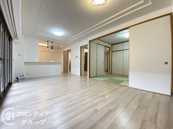 アルファステイツ朝霧ヒルズ　中古マンション