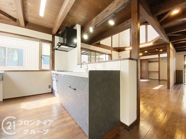 神戸市垂水区北舞子４丁目の中古一戸建て