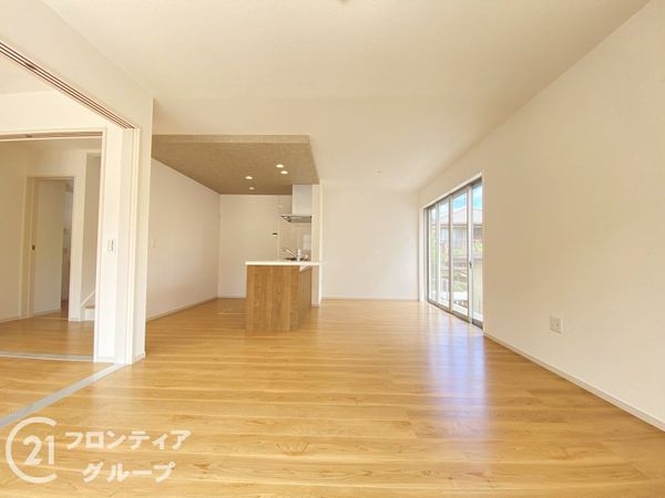 神戸市西区秋葉台2丁目　新築一戸建て