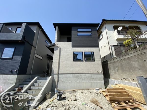 神戸市須磨区竜が台５丁目　新築一戸建て　２号棟