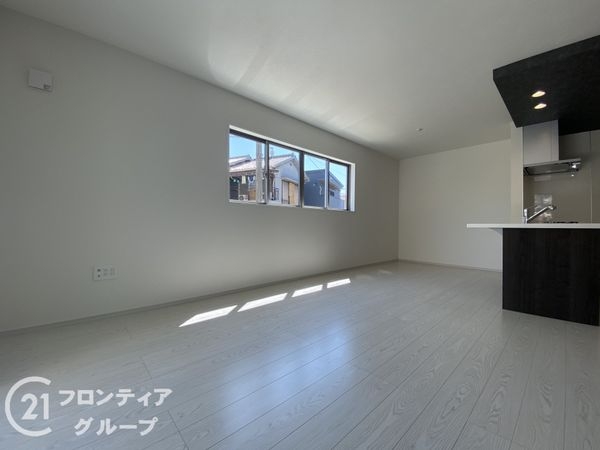 明石市東野町　新築一戸建て　１期　２号棟