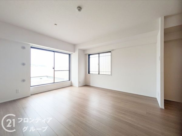 ロイアルヒルズ舞子　中古マンション