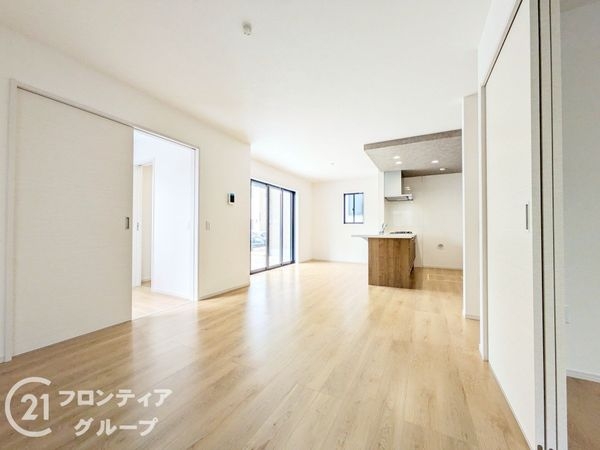 神戸市西区北山台２丁目　新築一戸建て　３号棟