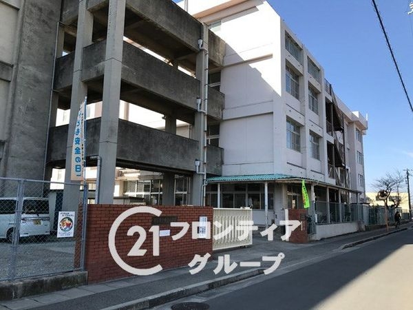 明石市魚住町西岡の中古一戸建て(明石市立魚住小学校)