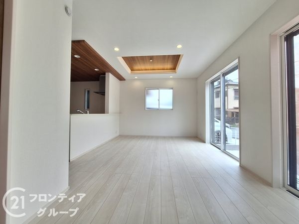 明石市大久保町松陰　新築一戸建て　６号棟