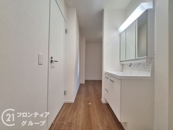 神戸市西区美賀多台５丁目　新築一戸建て　１期　２号棟