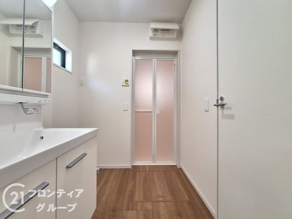 神戸市西区美賀多台５丁目　新築一戸建て　１期　２号棟
