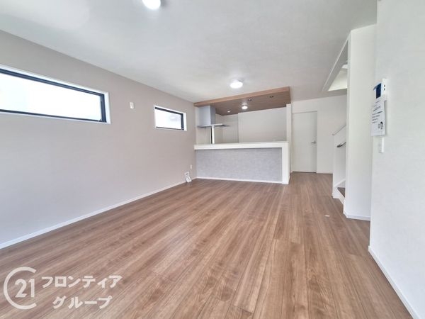神戸市西区美賀多台５丁目　新築一戸建て　１期　２号棟