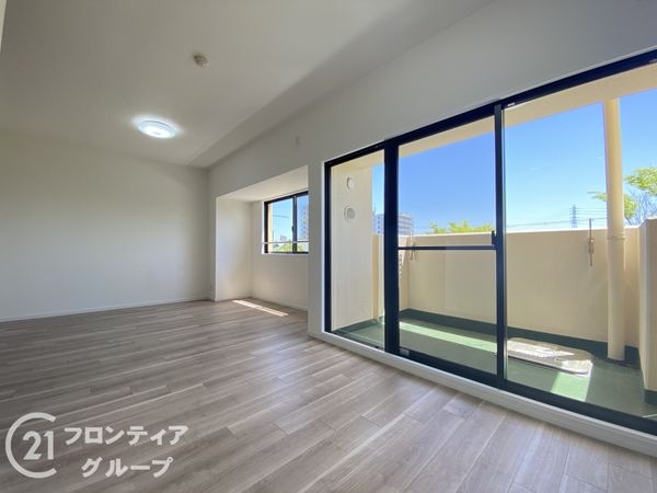 ヴィル・ド・ヴァン西神南１番館　中古マンション