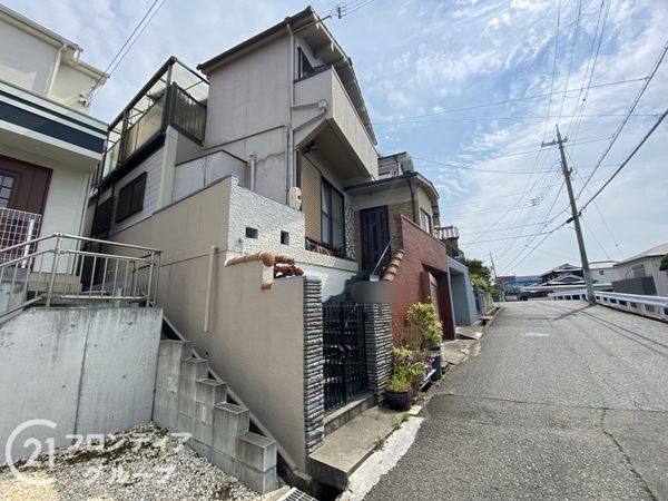 神戸市垂水区本多聞２丁目の中古一戸建て