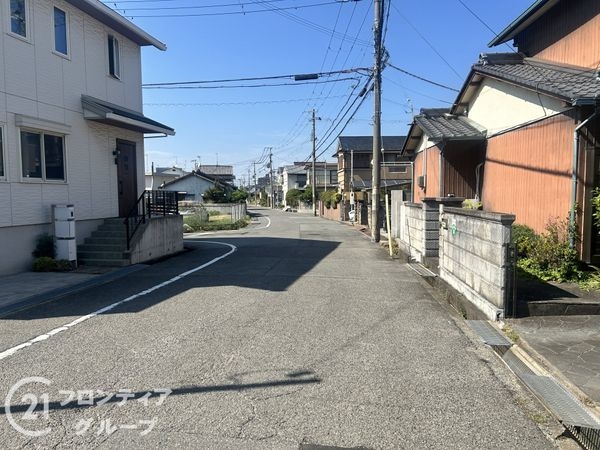 明石市魚住町錦が丘１丁目　新築一戸建て　３期　２号棟