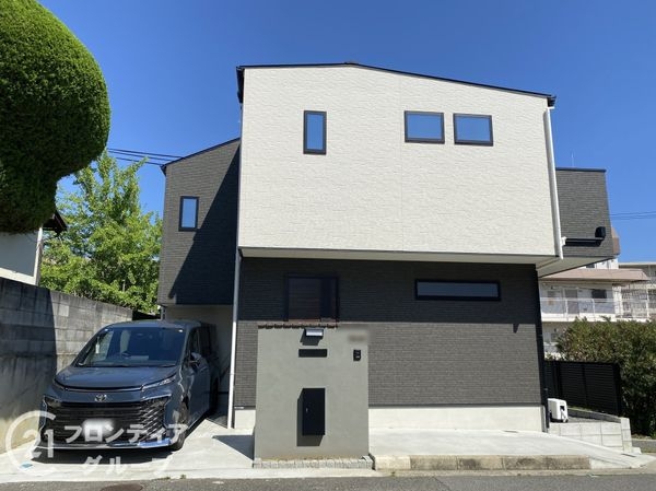 明石市朝霧南町４丁目の中古一戸建て