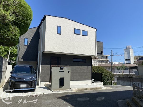 明石市朝霧南町４丁目の中古一戸建て