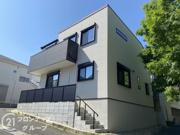 明石市朝霧南町４丁目の中古一戸建て