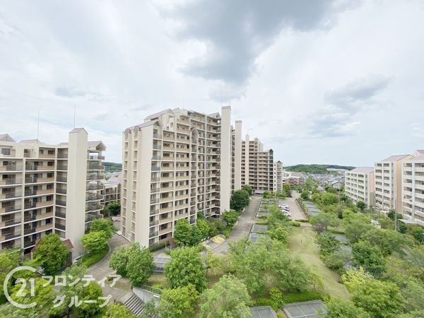ヴィルドヴァン西神南２番館　中古マンション