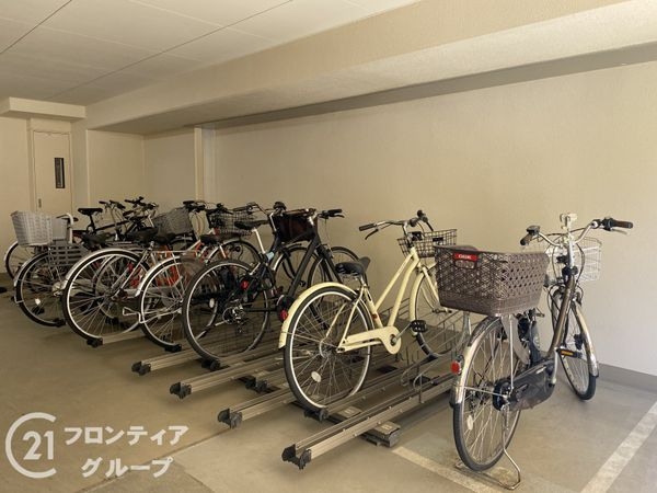 ヴィルドヴァン西神南２番館　中古マンション