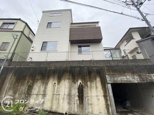 神戸市西区玉津町二ツ屋　中古一戸建て