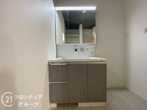明石市魚住町西岡　新築一戸建て　第５　全1区画