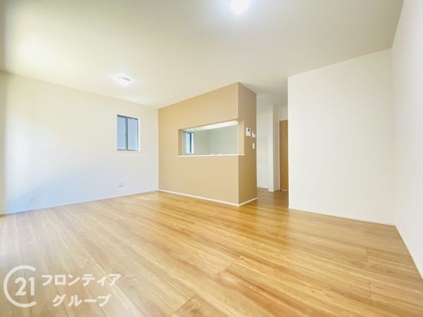 神戸市垂水区桃山台６丁目　新築一戸建て　２号棟